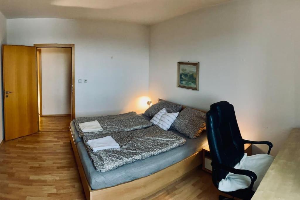 Jasmine Apartment - Free Parking - City Center - Skibus - Tatralandia 5Km Liptovsky Mikulas Bagian luar foto