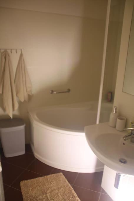 Jasmine Apartment - Free Parking - City Center - Skibus - Tatralandia 5Km Liptovsky Mikulas Bagian luar foto